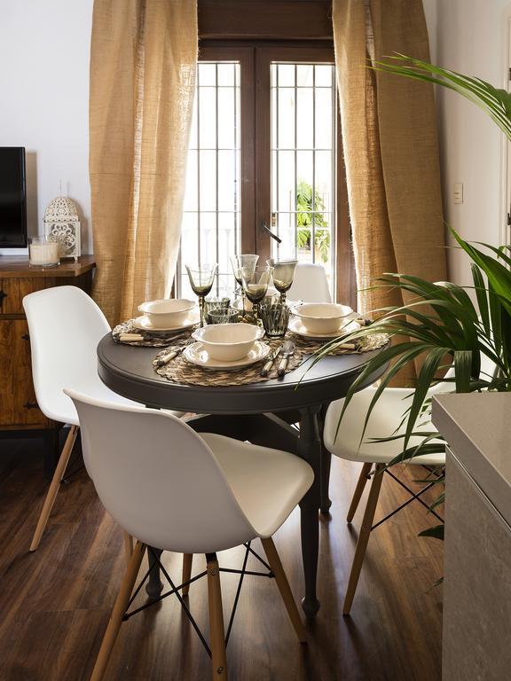סביליה Selecta Apartments Los Venerables חדר תמונה